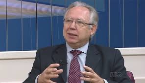 Dr. Luiz Renato Carazzai